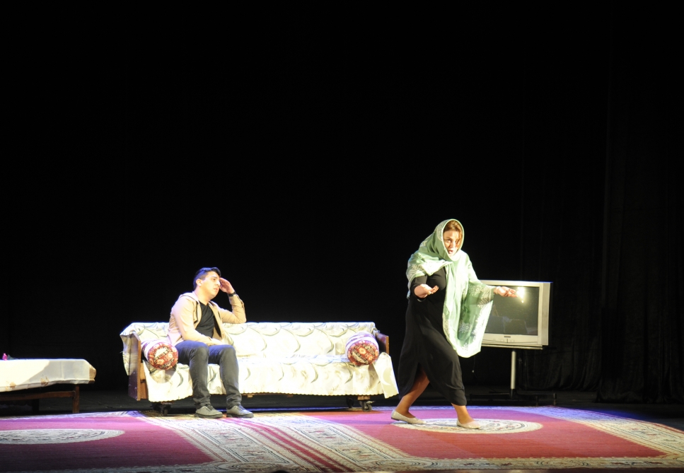 Teatr Xadimləri İttifaqında “Baxış-3” festivalının açılışı olub