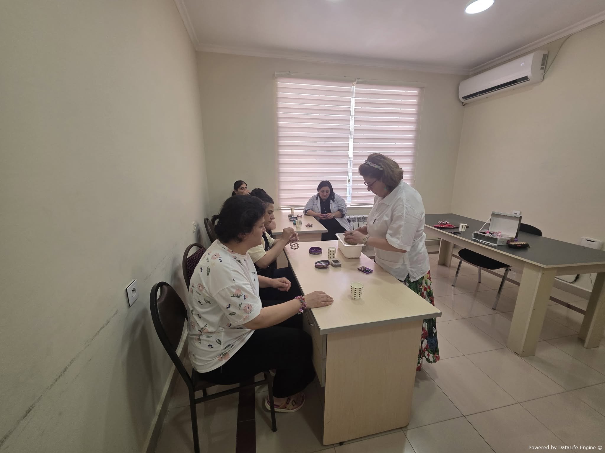 2 nömrəli Klinik Psixiatriya Xəstəxanasında yaradıcılıq emalatxanası fəaliyyətə başlayıb