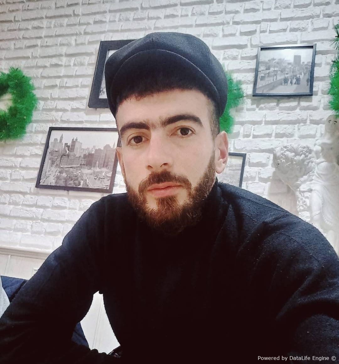 Taksi sürücüsü polis qardaşına güvənərək borc alıb-qaytarmadığı qadını hədələyir