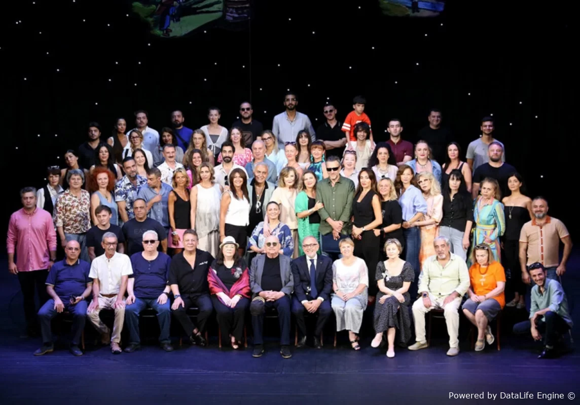 Русскому драмтеатру 105 лет: сцена, где прошлое и настоящее говорят на равных