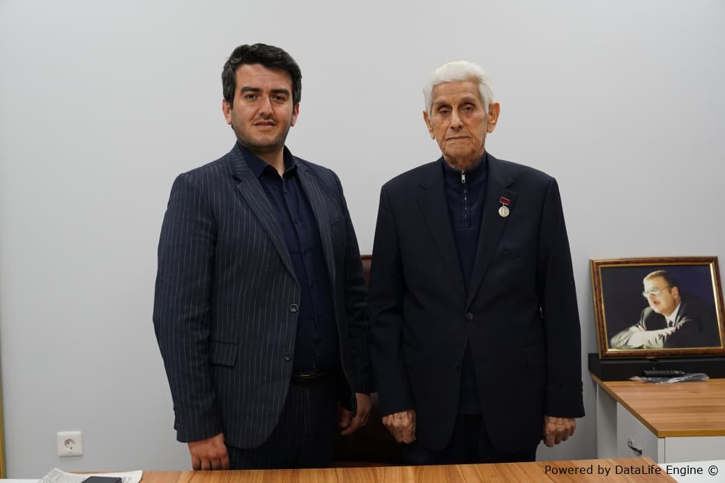 Bir ömrün işığında –jurnalist Mərhəmət Lələyev İmran Əbilov ilə unudulmaz görüş