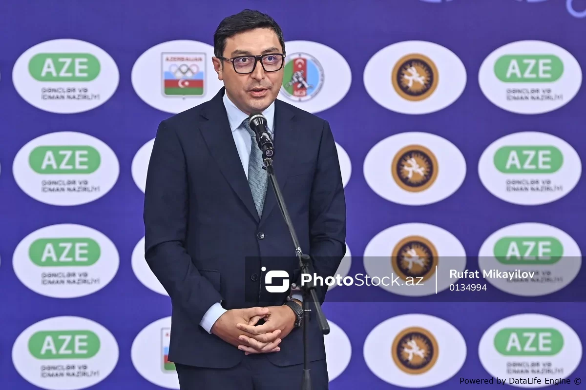 Nazir rəis müavinini vəzifəsindən azad etdi