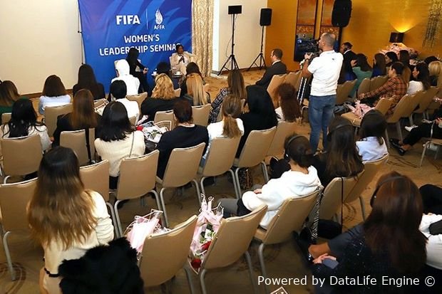 FIFA-nın baş katibi Bakıda seminar keçib