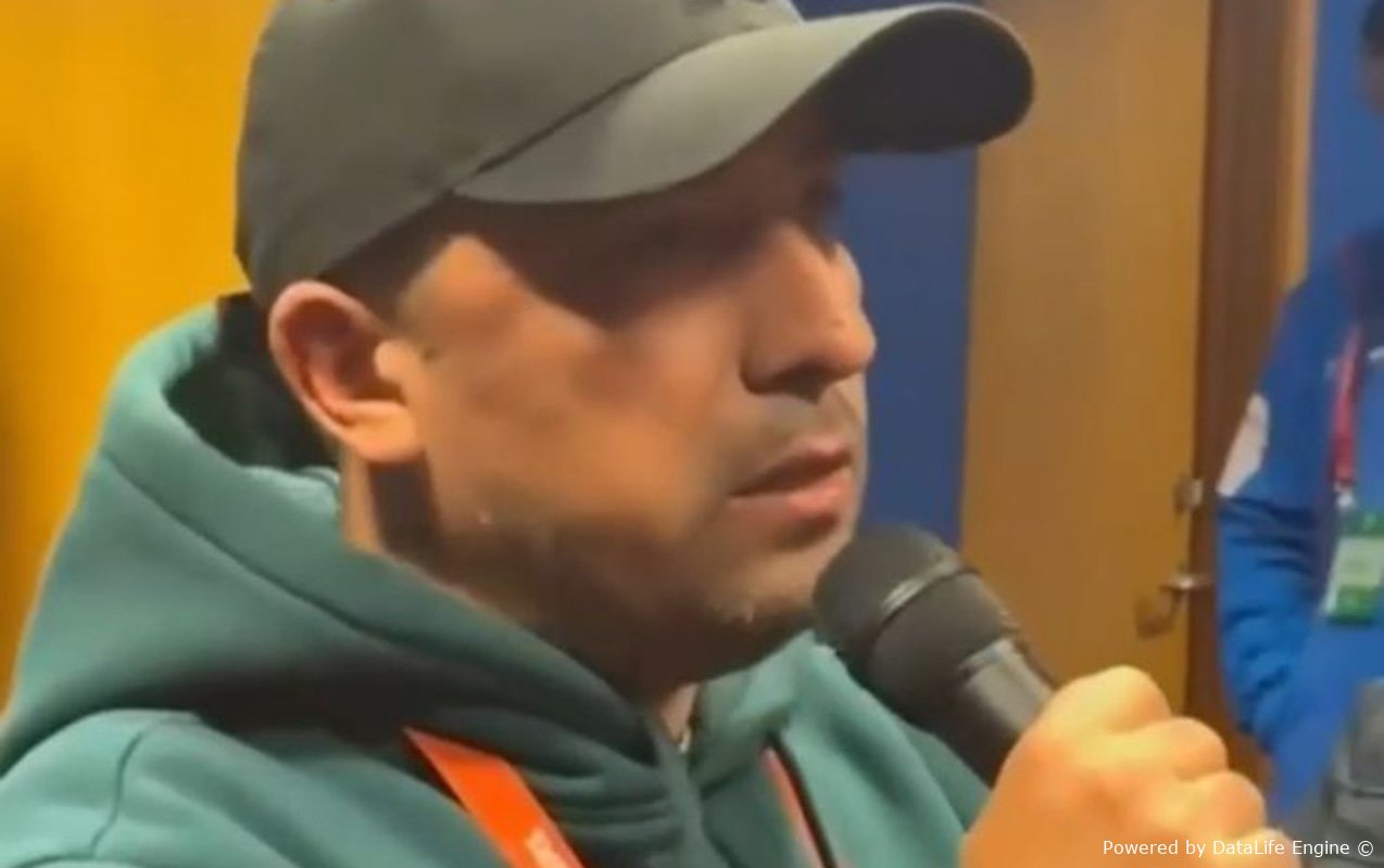 “Özünüzə hörmətiniz yoxdur?”