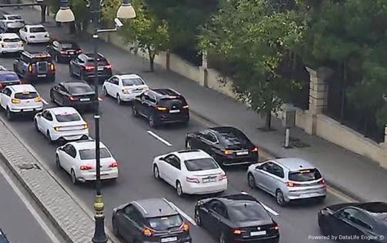 14 yolda tıxac var - Sürücülərin nəzərinə!